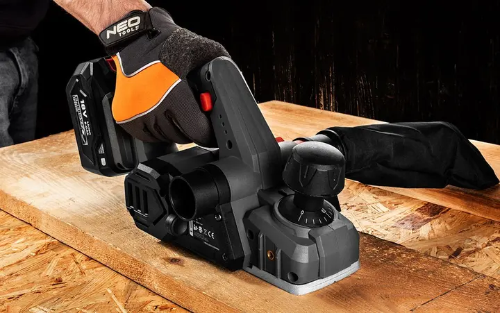 Akülü planya Energy+ 18V, akü hariç